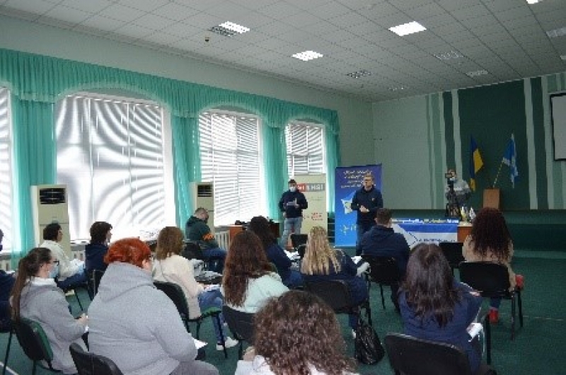 Гендерно-атомне навчання