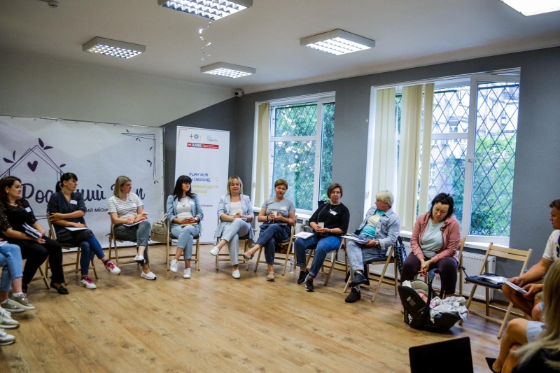 Підготовка тренерів для Play Hub